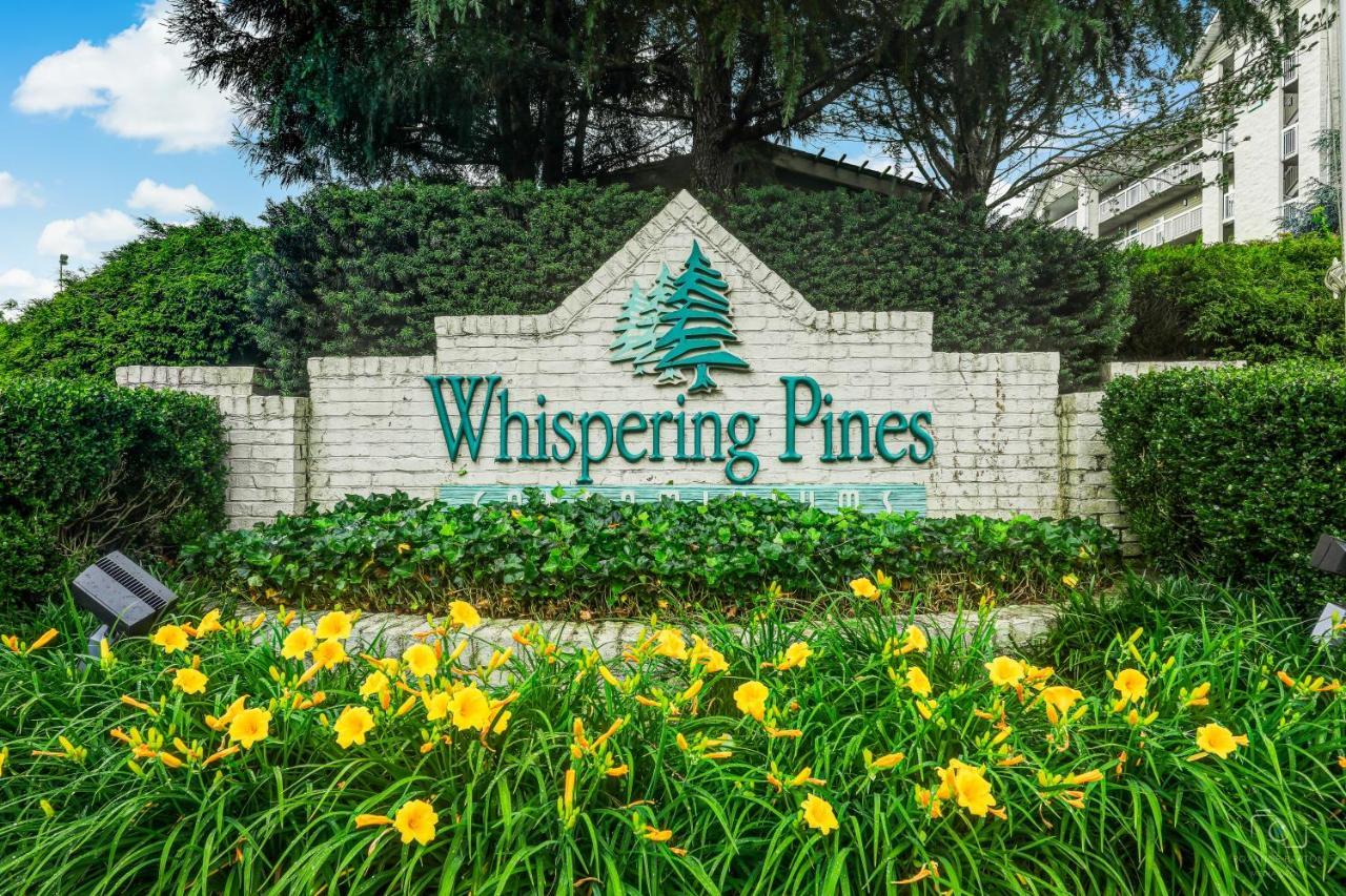 ピジョンフォージDowntown Retreat Whispering Pines 534アパートメント エクステリア 写真